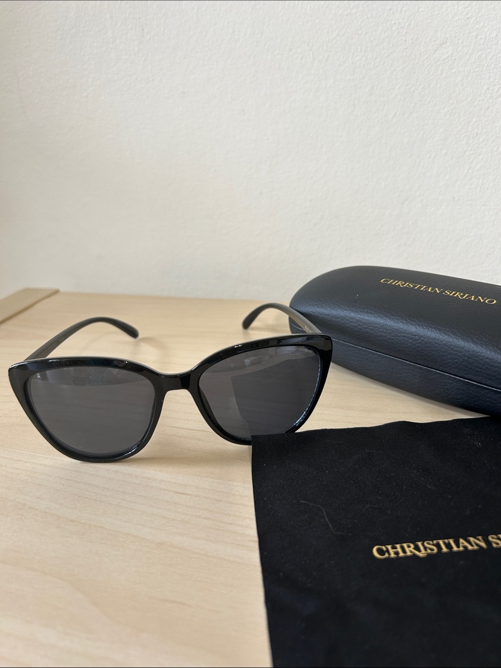 Christian Siriano Black Cat-Eye Sunglasses New in Case